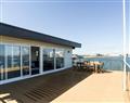 Take things easy at Crabbers Wharf - Commodores Penthouse Suite; Dorset