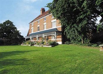 Harbury Fields Farmhouse From Cottages 4 You Harbury Fields
