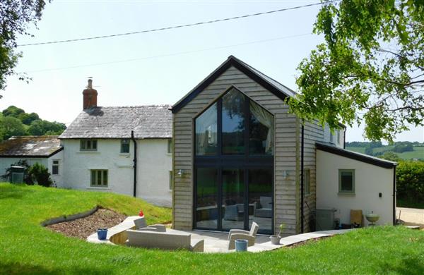 Oak Tree Cottage From Rural Retreats Oak Tree Cottage Is In