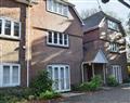 Unwind at Room and Roof Serviced Apartments - Mayflower Apartment 12; Hampshire