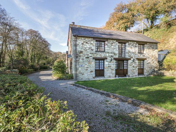 Treveth Barn From Sykes Holiday Cottages Treveth Barn Is In