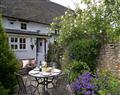 Enjoy a leisurely break at Vale Cottage; Stanford-in-the-Vale; Oxfordshire