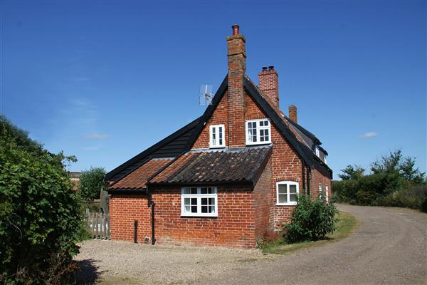 1 Grange Cottages, Westleton in Suffolk
