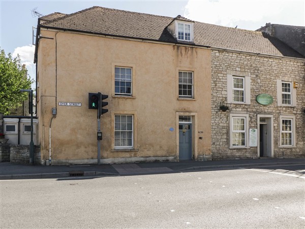 Apartment 2, 86 Dyer Street - Gloucestershire