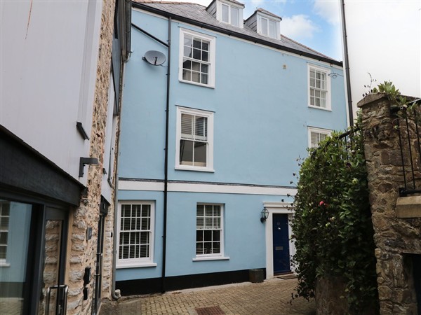 Dennings House, Mayors Avenue, 