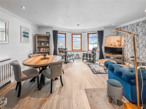 Flat 7, Canalside Apartments in Inverness-Shire