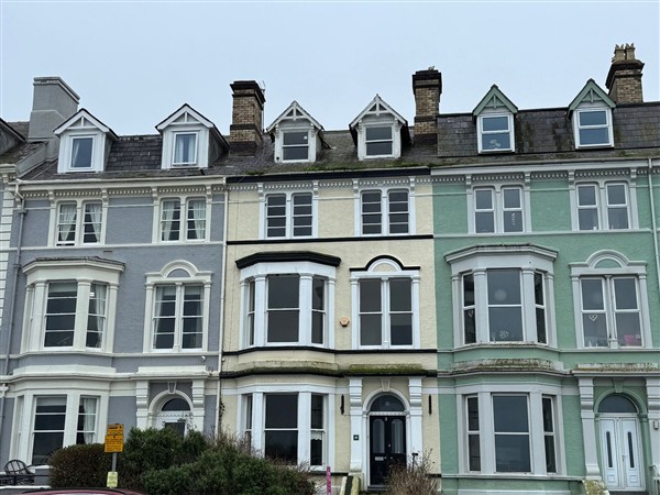 Sea View, East Parade - Gwynedd