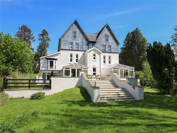 Serenity House, The Retreat in Powys