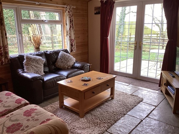 1 Bed Lodge-Sleeps 4-Pet Friendly-Free Parking in Herefordshire