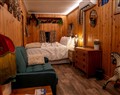 1 Bed -Private Garden -Hot Tub -Pets Ok - Gee Gee - Lincolnshire