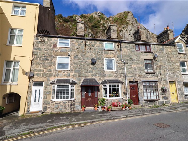 1 Glanaber Terrace in Gwynedd