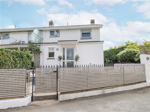 1 Island View in Devon