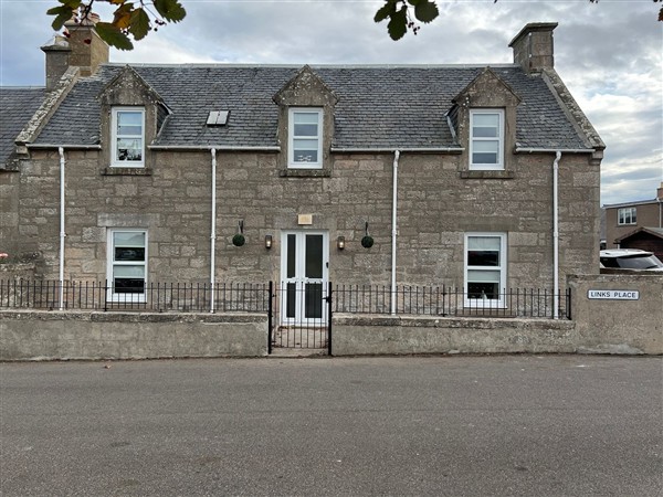 1 Links Place, 