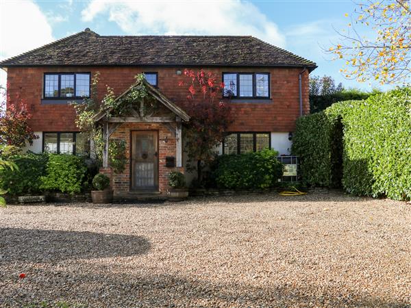 1 Northside Cottages in Hurtmore near Godalming, Surrey