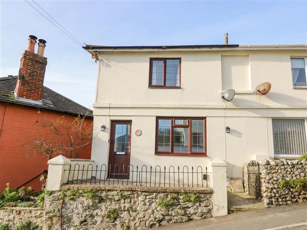 1 Tulse Hill Cottages in Isle of Wight