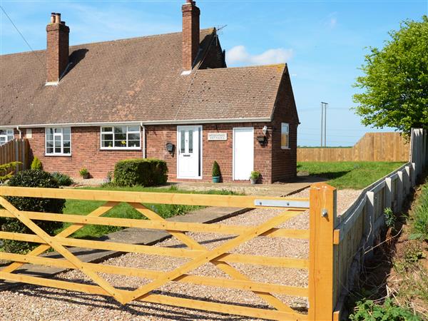 1 Woodhouse Cottages in North Humberside