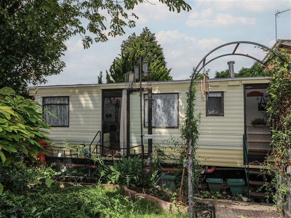 10 Cater Gardens, 