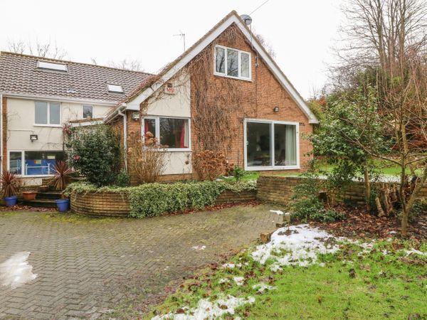 11 Queens Drive From Sykes Holiday Cottages 11 Queens Drive Is In Colwyn Bay Read Reviews