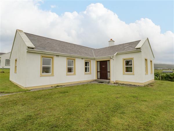 13 Trawmore Cottages in Keel, Mayo