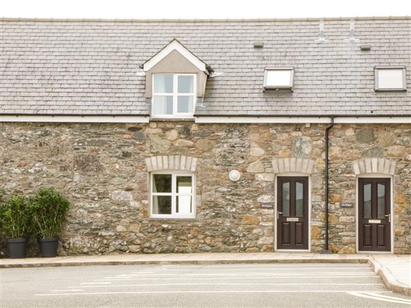 16 Cefn Cwmwd Cottages in Gwynedd