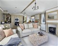 2 Bed Lodge Sleeps 4 - Pet Welcome - Fireplace - Gloucestershire
