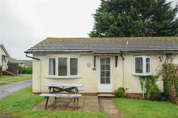2 Bed Silver Chalet Plot T033 with pets in Devon