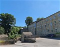 2 Bed Woodland Retreat - Garden & Free Parking - West Yorkshire