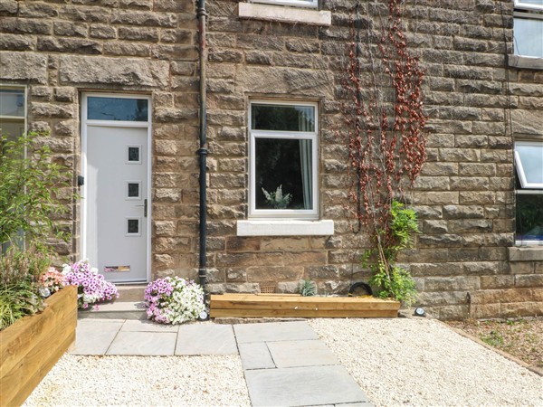 2 Bentley Bridge Cottages, 