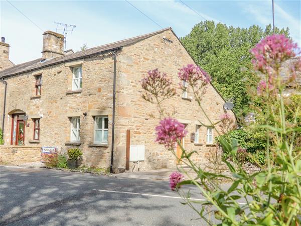 2 Cross House Cottages in Lancashire