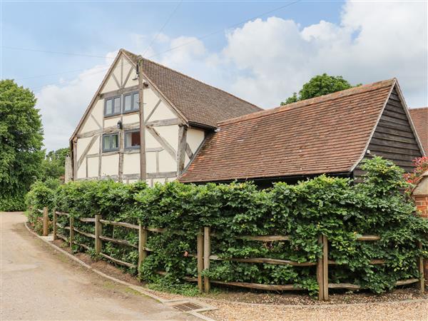 2 Great Tangley Barns in Surrey