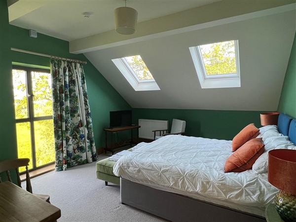 2 Guests Studio - Free Parking - Stunning Views in Somerset