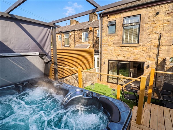 2 Makant Street, 