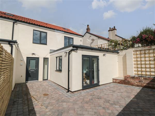 2 Staveley Cottages - North Humberside