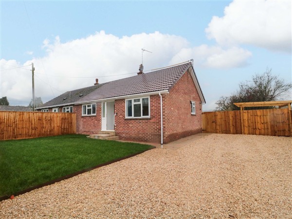 2 Stroud Bungalows, 