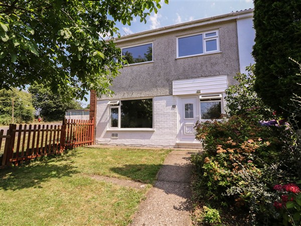24 Cefn Court, 