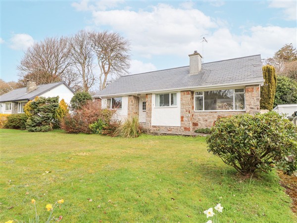 3 Glyn Y Mor - Gwynedd
