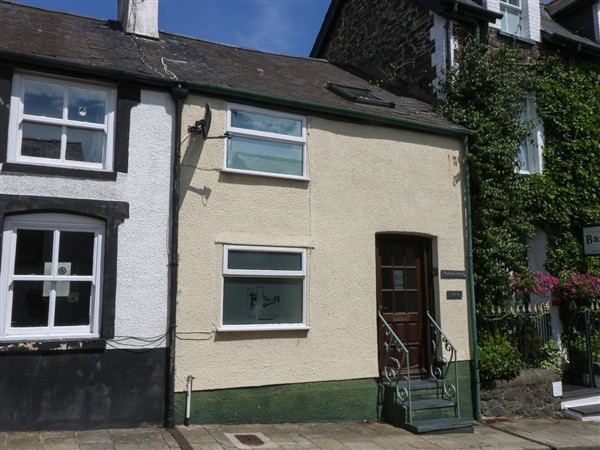 3 York Place in Gwynedd
