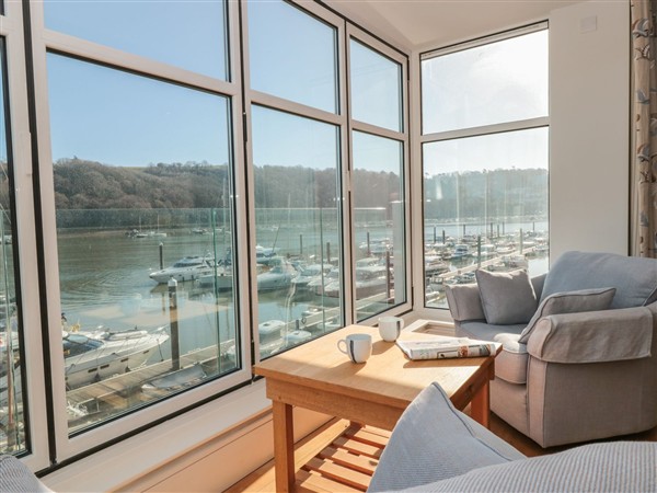 33 Dart Marina, 