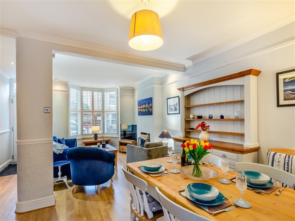 33 Maycroft Road in Dorset