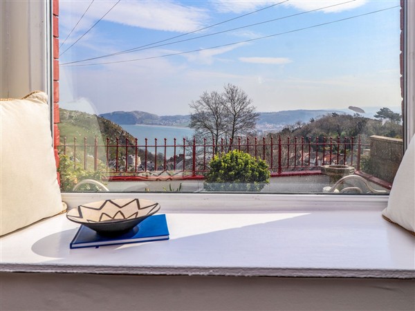 4 Bay View Terrace, Llandudno, Gwynedd