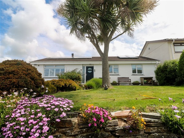 4 Cardell Way, 