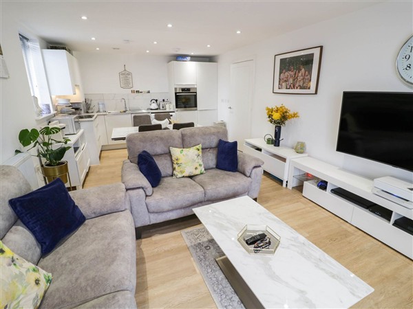 4 Goldcrest Close in Northamptonshire