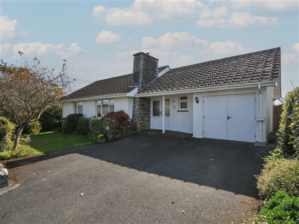 42 Little Trelyn, 