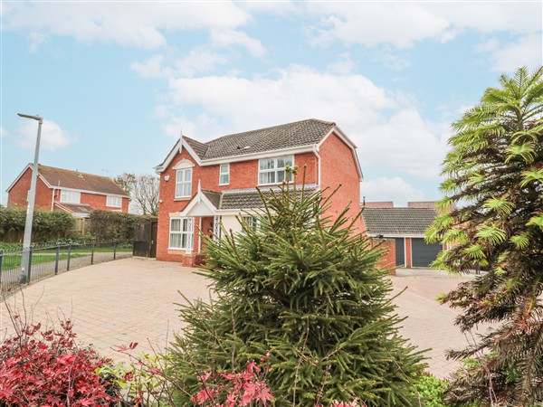 48 Aysgarth Rise in North Humberside