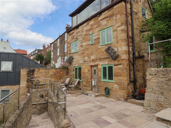 5 Hall Yard, 
