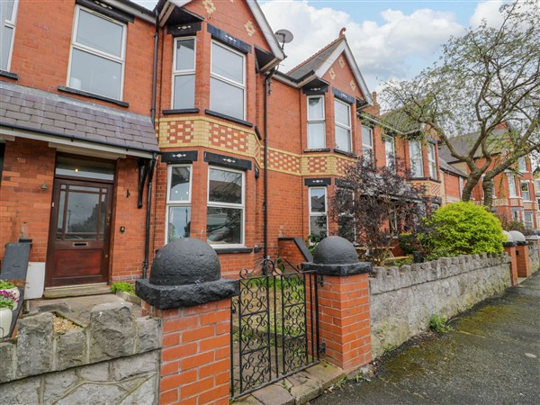 6 Canning Road in Clwyd