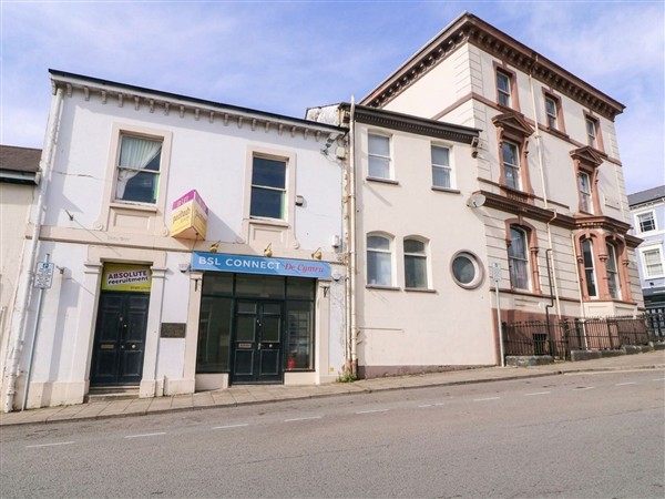 6 Caxton Place in Dyfed