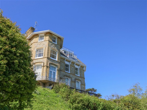 6 Priory in Isle of Wight