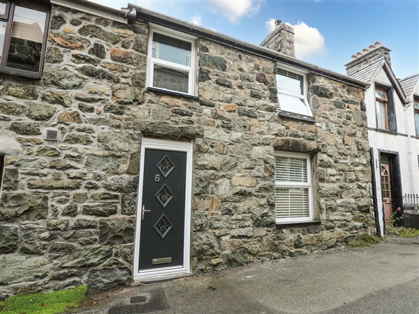 6 Upperfield Street, 