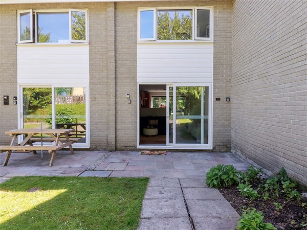 67 Manor Villas, 